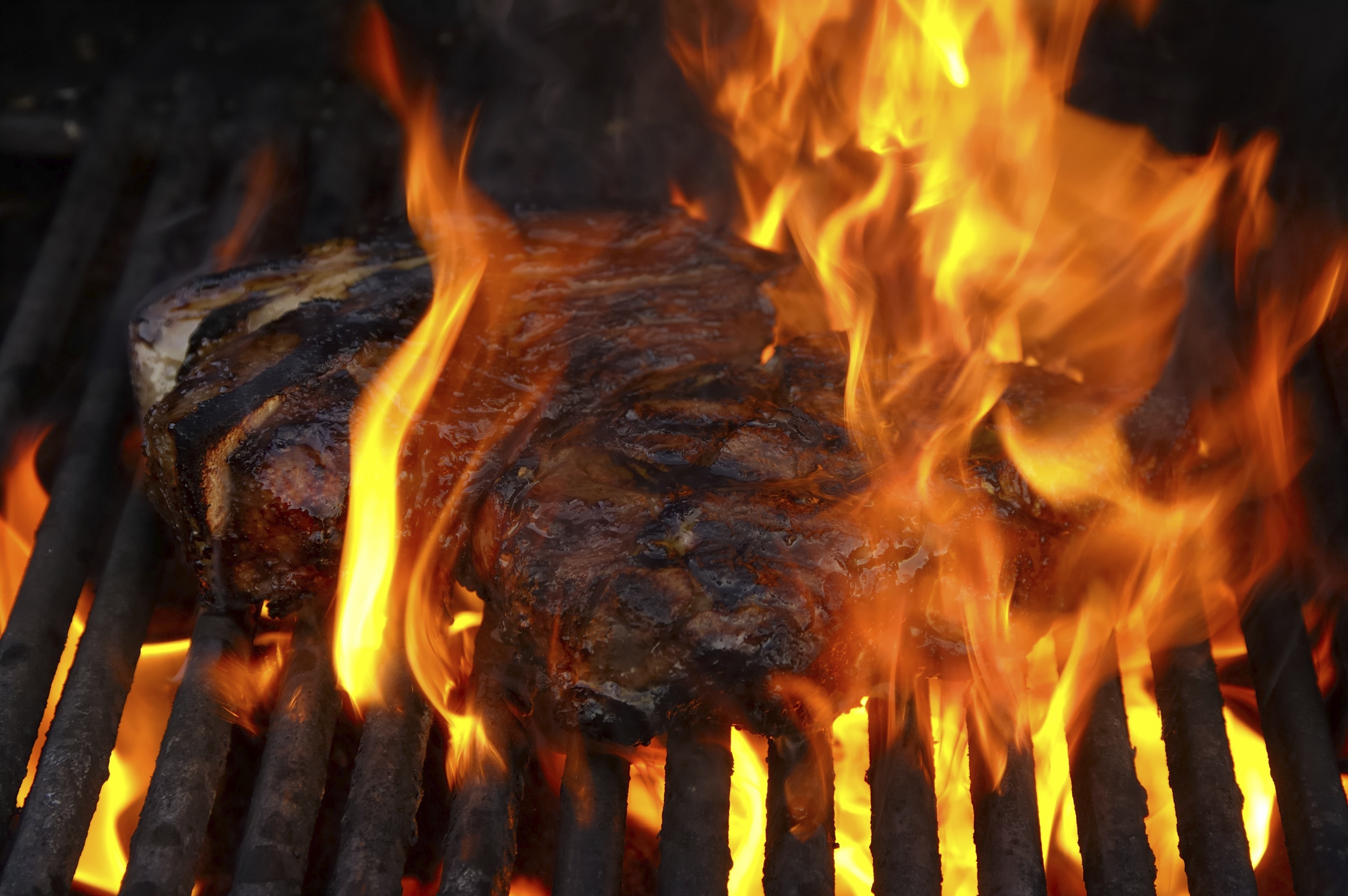 Misty's Steakhouse - Lincoln Nebraska - Now Deliver - 474-7335